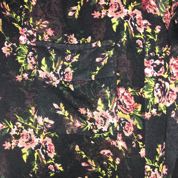 Sheer floral print blouse - Picture 3 of 3